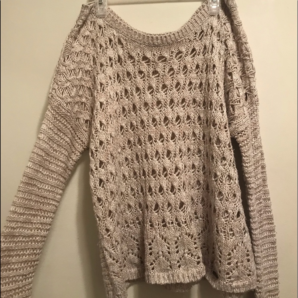 Tan kitted Hollister sweater